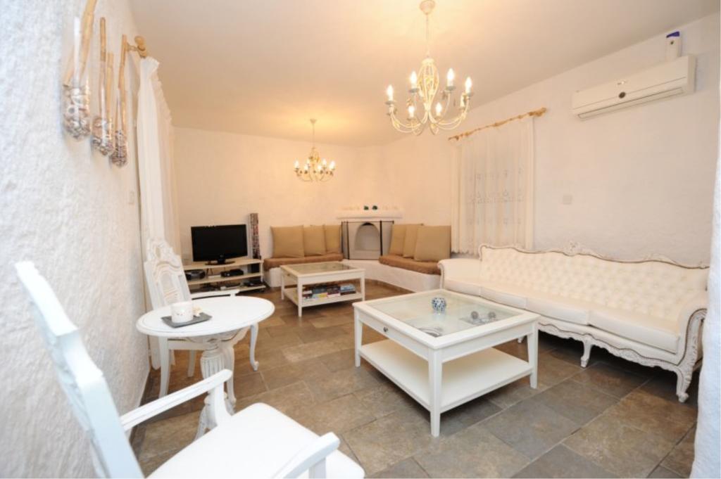 Votsalo Villa Помос Екстериор снимка